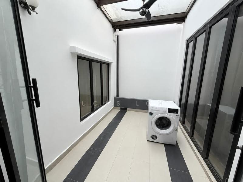 2-storey Terraced House for Sale in Bandar Puteri Puchong (Puchong) - Lucas Loh - Balcony - PropertyGuru.com.my