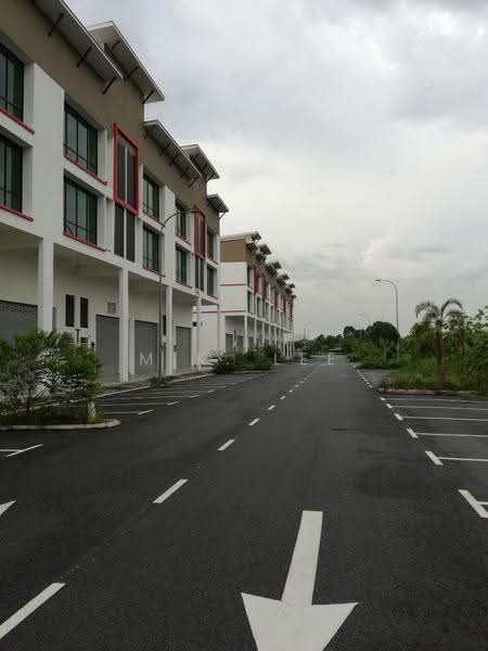 Factory for Sale in Kampung Sungai Pinang (Kapar) - M.K. Lee - PropertyGuru.com.my