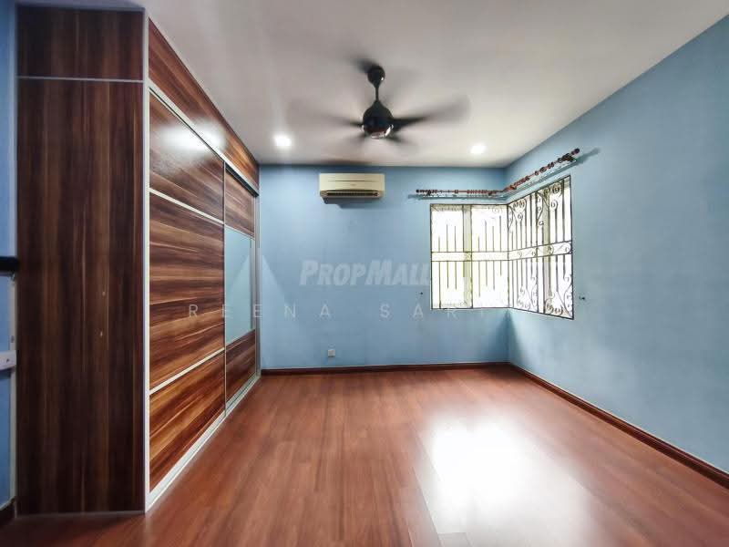 Bungalow House untuk Dijual di Bungalow 3 Storey Taman Yarl OUG (Kuala Lumpur) - Reena Sarif - Bedroom - PropertyGuru.com.my