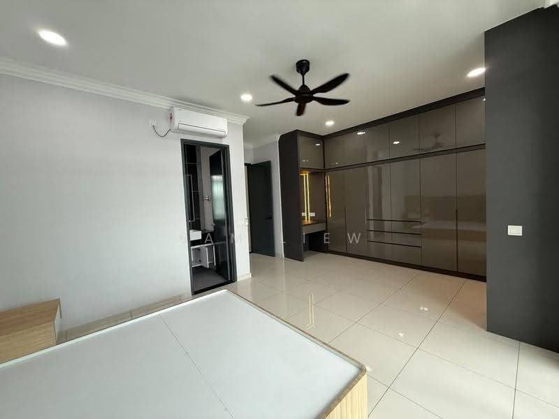 Rumah Teres 2-Tingkat untuk Disewa di Taman Mount Austin (Tebrau) - Sam Liew - Bedroom - PropertyGuru.com.my