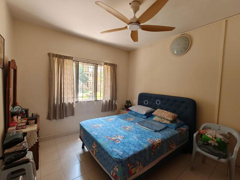 Kondominium untuk Disewa di Puncak Nusa Kelana - Suyin Foo - Bedroom - PropertyGuru.com.my
