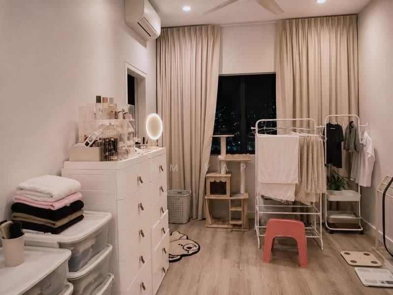 Condominium for Sale at The Herz - Sam Yap - Bedroom - PropertyGuru.com.my