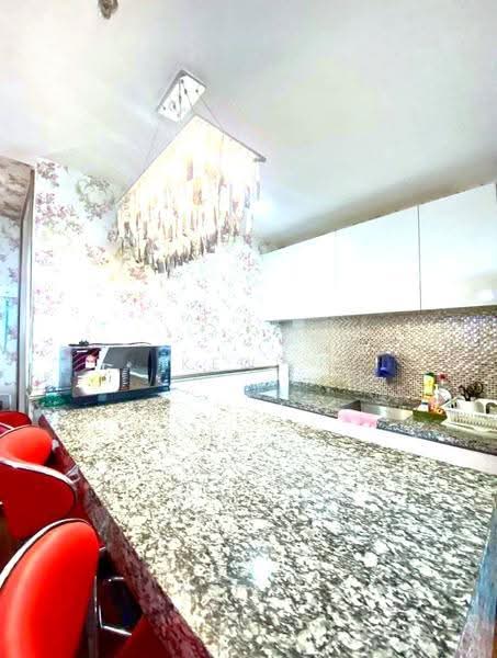 Service Residence for Sale at De Centrum Residences - Kew . - Kitchen - PropertyGuru.com.my