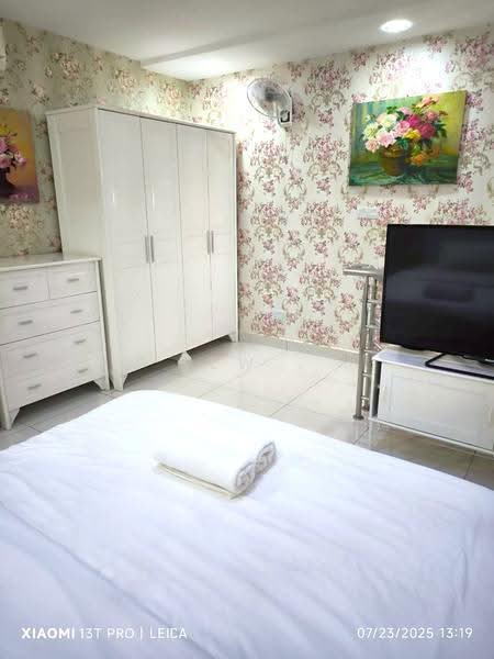 Service Residence for Sale at De Centrum Residences - Kew . - PropertyGuru.com.my