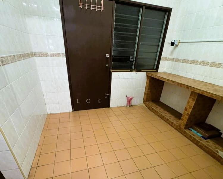 Rumah Teres 2-Tingkat untuk Disewa di Taman Puchong Prima (Puchong) - Lok Teh - Kitchen - PropertyGuru.com.my