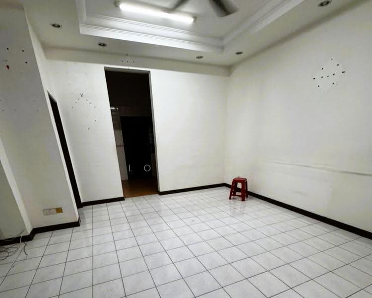 Rumah Teres 2-Tingkat untuk Disewa di Taman Puchong Prima (Puchong) - Lok Teh - Living Room - PropertyGuru.com.my