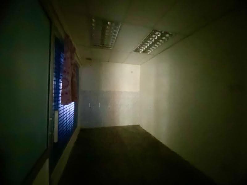 Shop / Office untuk Disewa di Farlim (Ayer Itam) - Lilly . - Interior - PropertyGuru.com.my