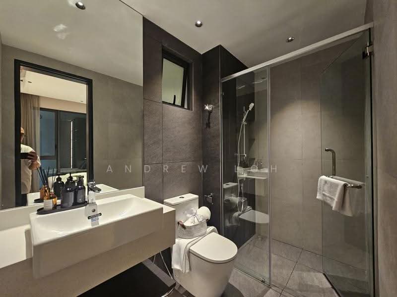 Service Residence for Sale at Sunway Cochrane - Andrew Loh - Bathroom - PropertyGuru.com.my