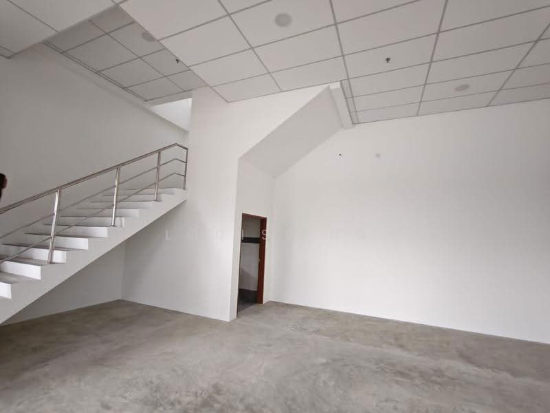Factory for Rent in Taman Indahpura (Kulai) - Louise Ng - Interior - PropertyGuru.com.my