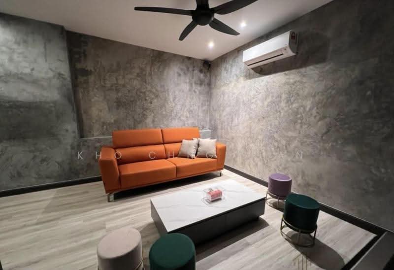 Semi-Detached House for Sale in Taman Yarl (Jalan Klang Lama (Old Klang Road)) - Kho Chng Guan - Living Room - PropertyGuru.com.my