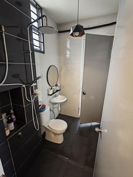 2-storey Terraced House for Sale in Kangkar Pulai (Skudai) - Ruby Tan - Bathroom - PropertyGuru.com.my