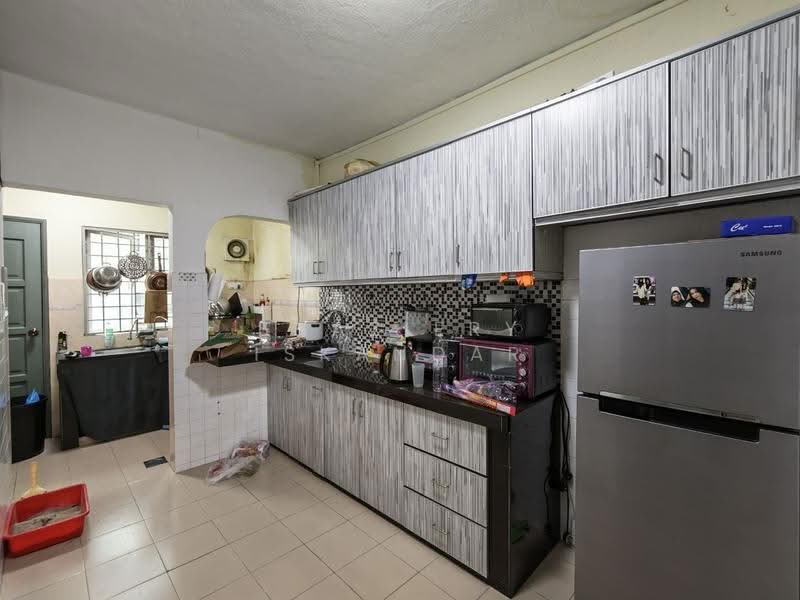 Rumah Teres 2-Tingkat untuk Dijual di Batu Caves (Selangor) - Shaziery Iskandar - Kitchen - PropertyGuru.com.my