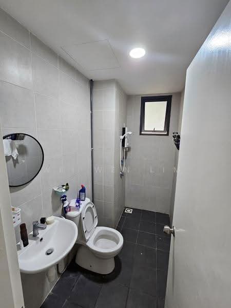 Kediaman Servis untuk Dijual di MKH Boulevard II - Wei Wen Lim - Bathroom - PropertyGuru.com.my