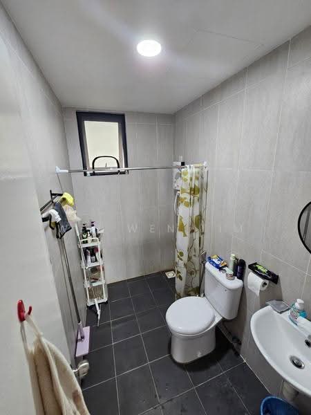 Kediaman Servis untuk Dijual di MKH Boulevard II - Wei Wen Lim - Bathroom - PropertyGuru.com.my
