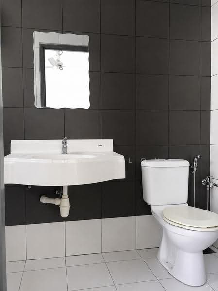 2.5-storey Terraced House for Sale in Bandar Puteri Puchong (Puchong) - Lucas Loh - Bathroom - PropertyGuru.com.my