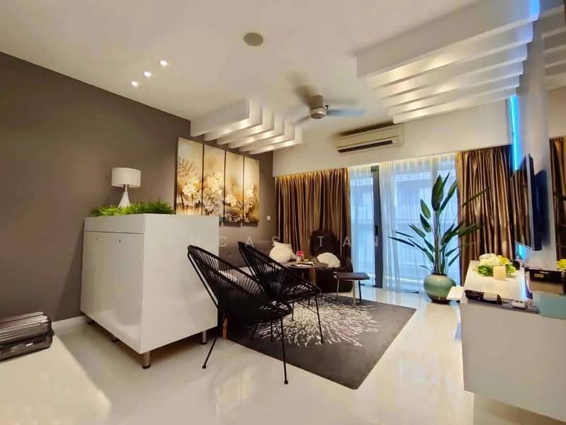 Kediaman Servis untuk Dijual di Mercu Summer Suites - Lucas Tan - Living Room - PropertyGuru.com.my