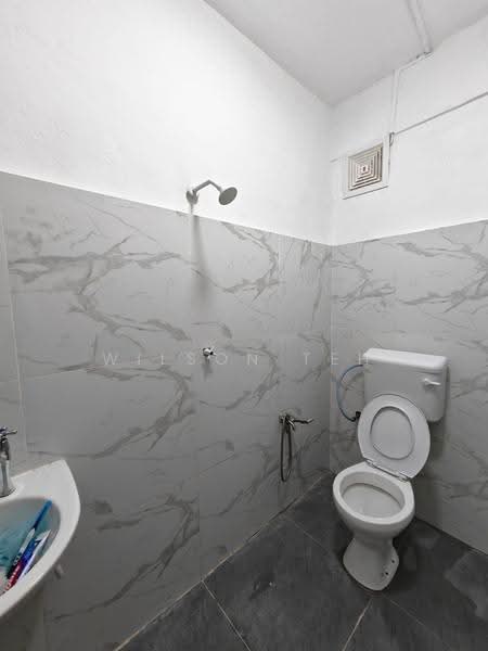 Rumah Teres 2-Tingkat untuk Dijual di Johor Bahru (Johor) - Wilson Teh - Bathroom - PropertyGuru.com.my