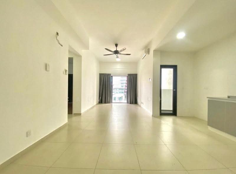 Kediaman Servis untuk Disewa di Reizz Residence - Calvin Poh - Living Room - PropertyGuru.com.my