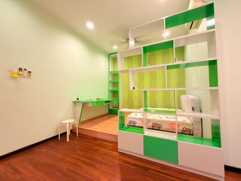 Rumah Berkembar untuk Dijual di Taman Perling (Perling) - Darren Hong - Bedroom - PropertyGuru.com.my