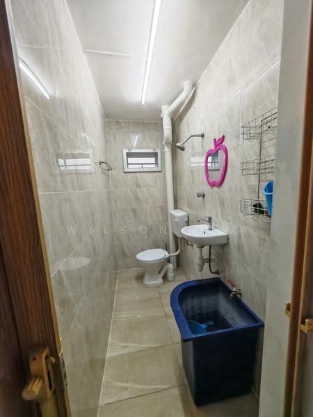 Rumah Teres 3-Tingkat untuk Dijual di Taman Sri Muda (Shah Alam) - Wilson Lim - Bathroom - PropertyGuru.com.my