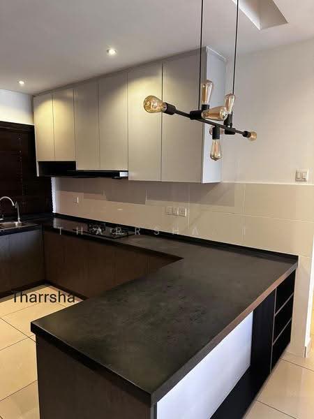 Condominium for Rent at Oasis 1 - Tharrsha. T - Kitchen - PropertyGuru.com.my