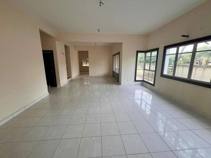 2-storey Terraced House for Sale in Denai Alam (Shah Alam) - Hartini Binti Ismail - Living Room - PropertyGuru.com.my
