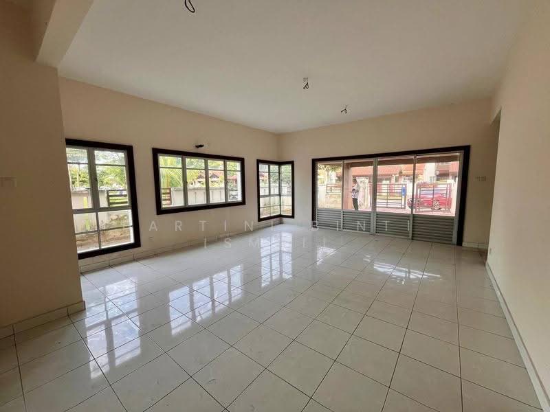 2-storey Terraced House for Sale in Denai Alam (Shah Alam) - Hartini Binti Ismail - Living Room - PropertyGuru.com.my