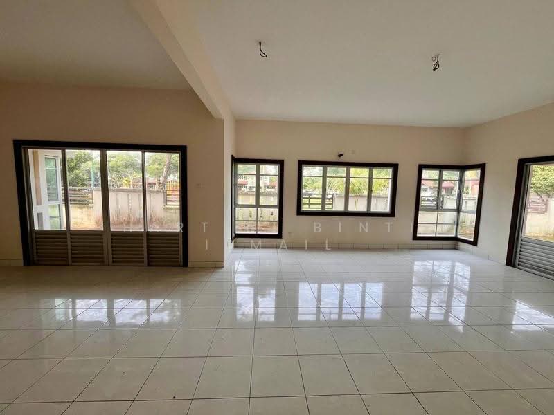 2-storey Terraced House for Sale in Denai Alam (Shah Alam) - Hartini Binti Ismail - Living Room - PropertyGuru.com.my