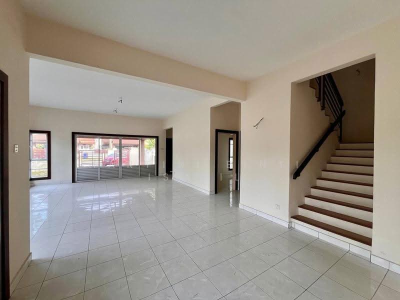 2-storey Terraced House for Sale in Denai Alam (Shah Alam) - Hartini Binti Ismail - Living Room - PropertyGuru.com.my