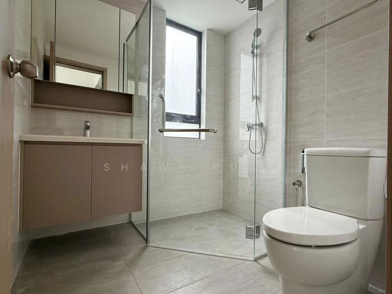 Kediaman Servis untuk Dijual di Baron Residence @ Lake City - Shawn Kuan - Bathroom - PropertyGuru.com.my