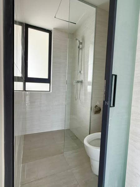 Kediaman Servis untuk Dijual di Baron Residence @ Lake City - Shawn Kuan - Bathroom - PropertyGuru.com.my