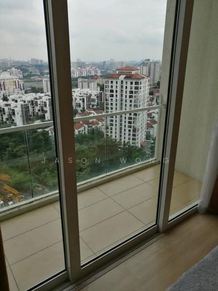 Kediaman Servis untuk Disewa di Camellia Serviced Suites - Jason Wong - Balcony - PropertyGuru.com.my