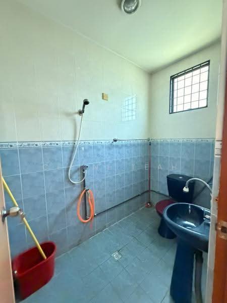 Rumah Teres untuk Dijual di Kota Kinabalu (Sabah) - Celine Teah - Bathroom - PropertyGuru.com.my