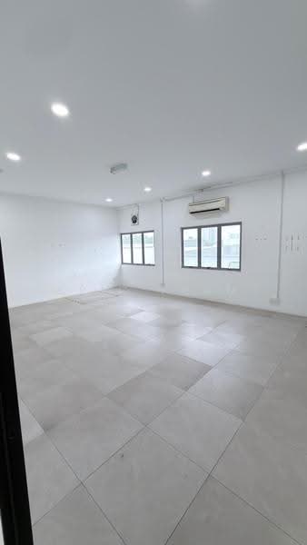 Semi-D Factory for Sale in Taman Perindustrian Meranti Jaya (Puchong) - Eric Tham - Interior - PropertyGuru.com.my