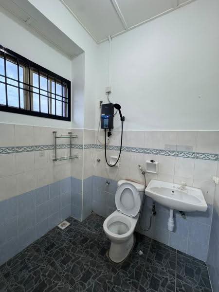 2-storey Terraced House for Rent in Bukit Indah (Iskandar Puteri (Nusajaya)) - Chew Chee Yee - Bathroom - PropertyGuru.com.my