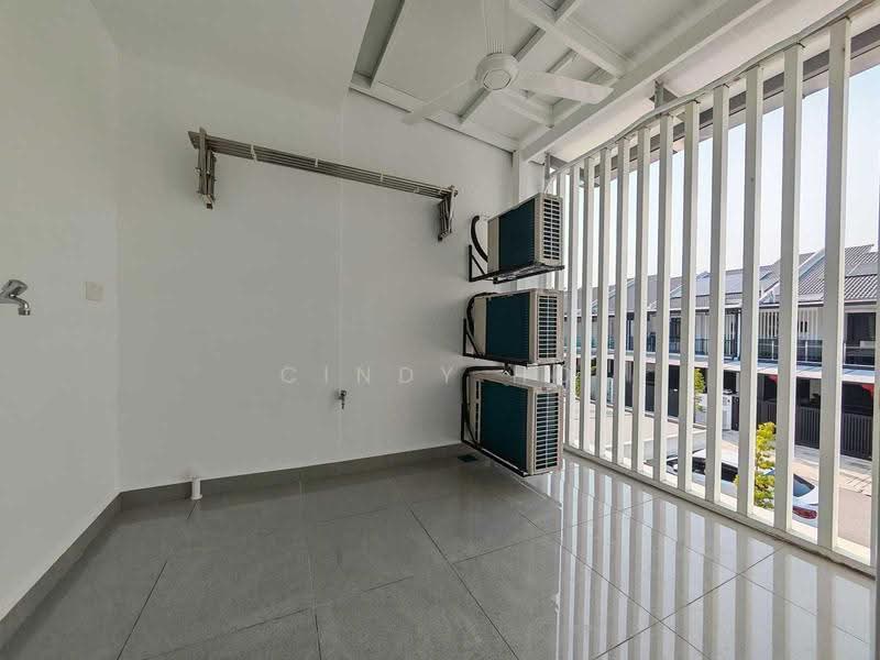 2-storey Terraced House for Rent in Cyberjaya (Selangor) - Cindy Ho - Balcony - PropertyGuru.com.my