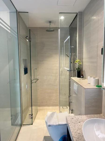 Kediaman Servis untuk Dijual di Star Residences One - Lucas Tan - Bathroom - PropertyGuru.com.my