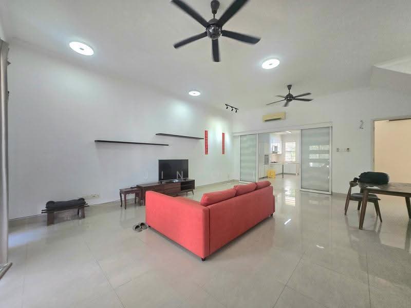 2-storey Terraced House for Sale in Mutiara Damansara (Selangor) - Jin Ooi - Living Room - PropertyGuru.com.my