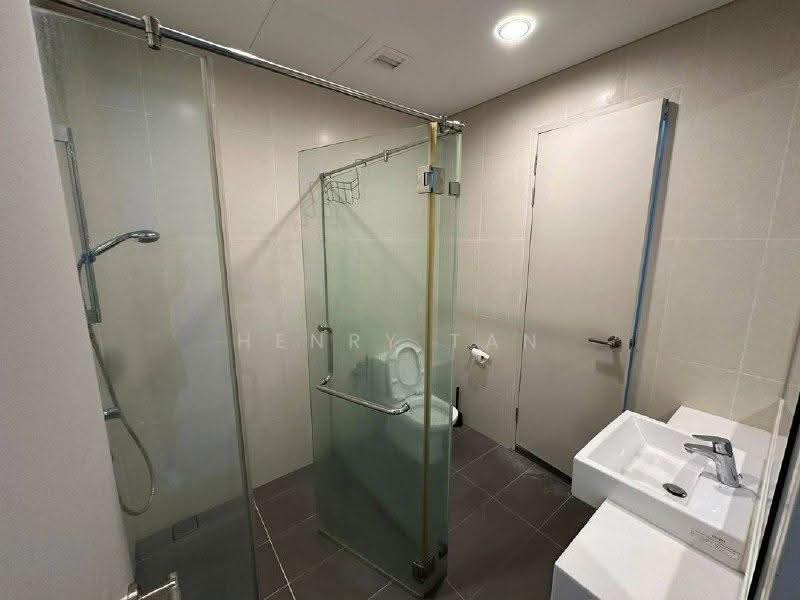 Kondominium untuk Disewa di The LIGHT COLLECTION II - Henry Tan - Bathroom - PropertyGuru.com.my