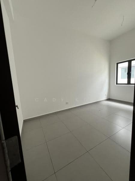 Rumah Teres 3-Tingkat untuk Dijual di Batu 9 (Cheras) - Cady Koh - PropertyGuru.com.my