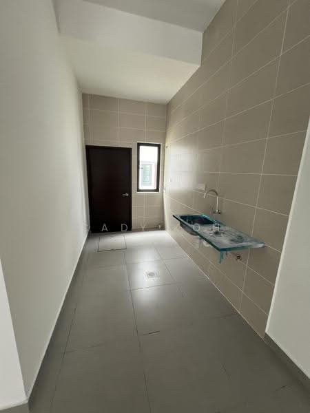 Rumah Teres 3-Tingkat untuk Dijual di Batu 9 (Cheras) - Cady Koh - PropertyGuru.com.my