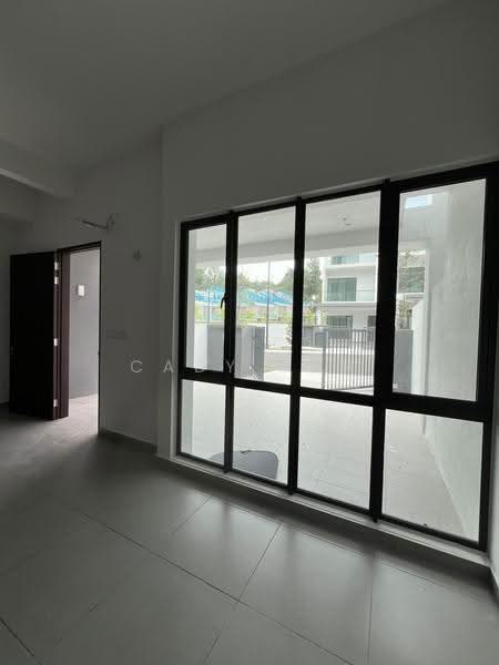 Rumah Teres 3-Tingkat untuk Dijual di Batu 9 (Cheras) - Cady Koh - PropertyGuru.com.my