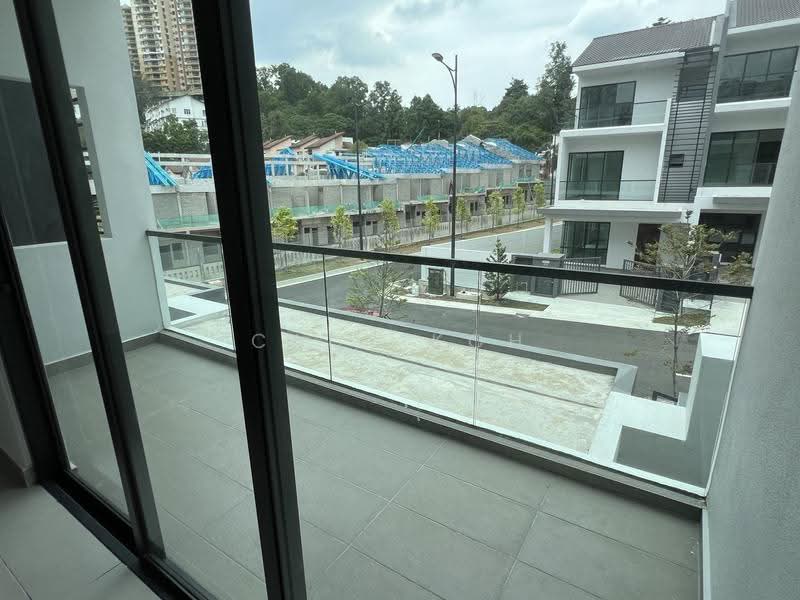 Rumah Teres 3-Tingkat untuk Dijual di Batu 9 (Cheras) - Cady Koh - PropertyGuru.com.my