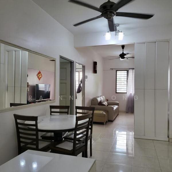 Flat for Rent at Lavender Park - Rainny Wong - Living Room - PropertyGuru.com.my