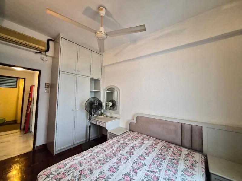 Kondominium untuk Dijual di Marina Tower (Ratu Mutiara) - Mable Ong - Bedroom - PropertyGuru.com.my