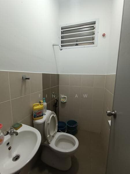 2-storey Terraced House for Sale in Mutiara Rini (Skudai) - Finn Aw - Bathroom - PropertyGuru.com.my