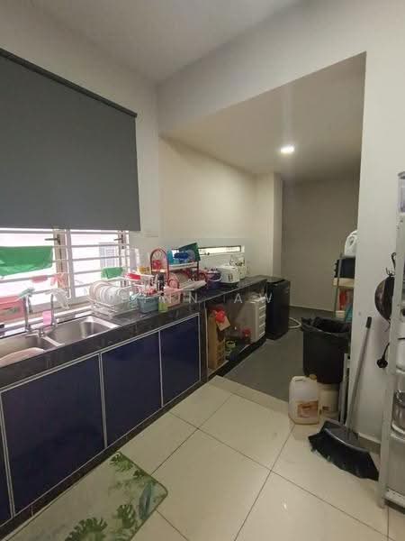 2-storey Terraced House for Sale in Mutiara Rini (Skudai) - Finn Aw - Kitchen - PropertyGuru.com.my