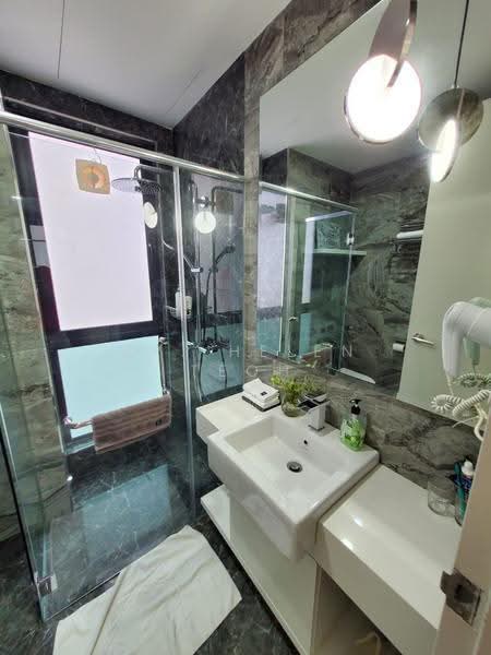 Kondominium untuk Disewa di The LIGHT COLLECTION II - Sr. Helen Teoh - Bathroom - PropertyGuru.com.my