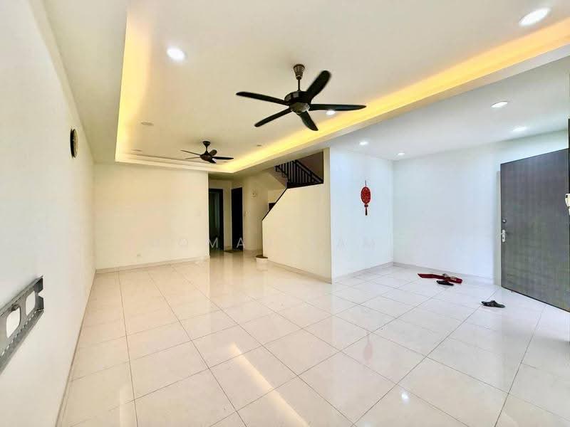 Rumah Teres 2-Tingkat untuk Dijual di Alam Impian (Shah Alam) - Luqman Zamri - Living Room - PropertyGuru.com.my