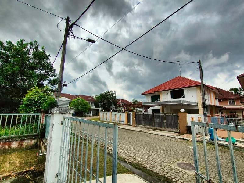 Bungalow House for Sale in Bandar Penawar (Kota Tinggi) - Hartini Binti Ismail - Exterior - PropertyGuru.com.my